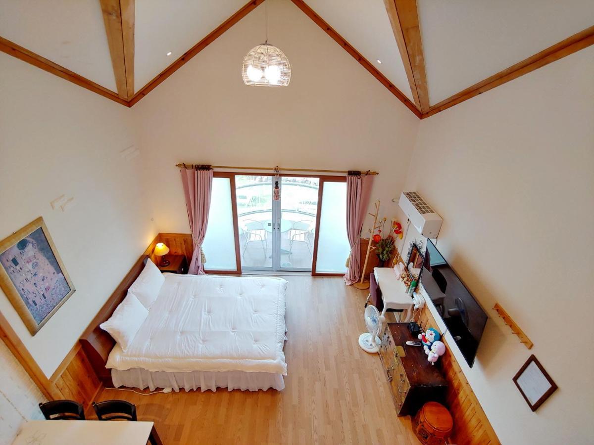 Herb In Pension Jeju Exterior photo